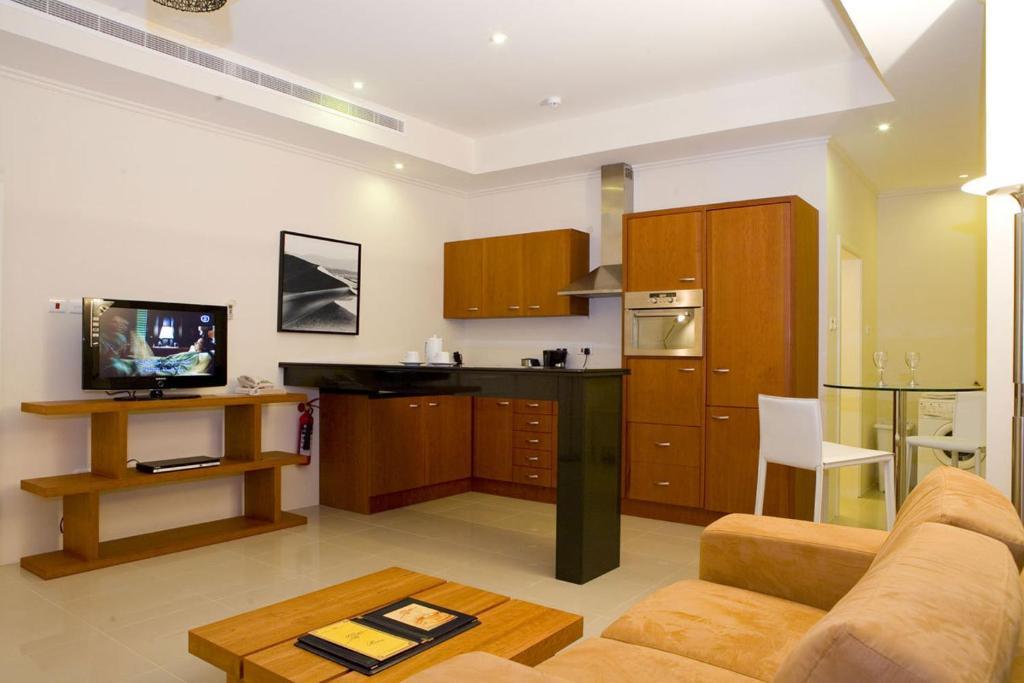Mansouri Mansions Hotel Manama Room photo